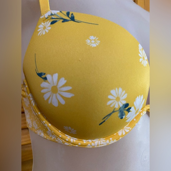 PINK Victoria’s Secret: Wear Everywhere Super Push-up Bra - Picture 10 of 11